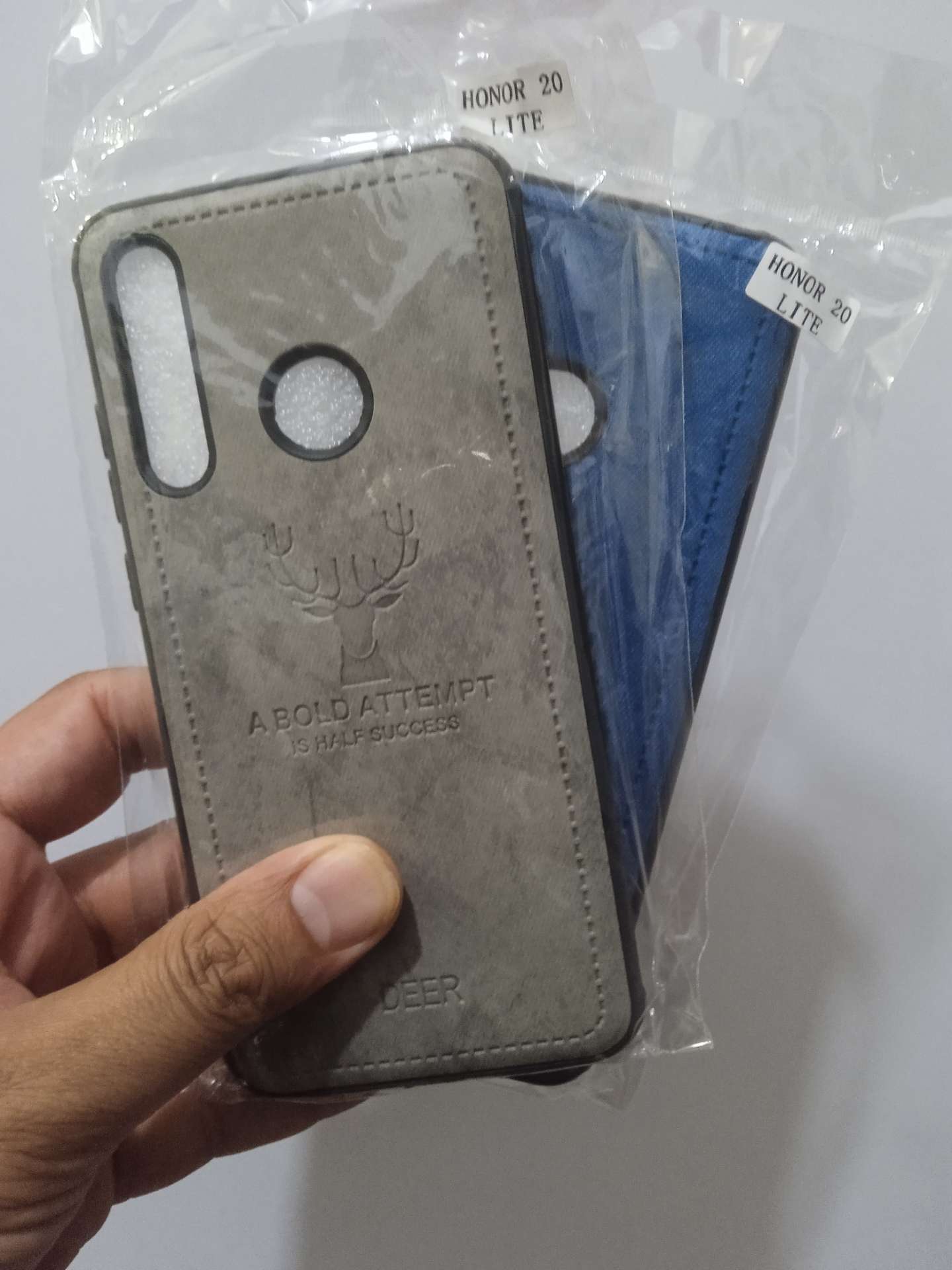 قاب چرمی  پارچه ای  Honor 20 Lite طرح گوزن   Deer Case Honor 20 Lite